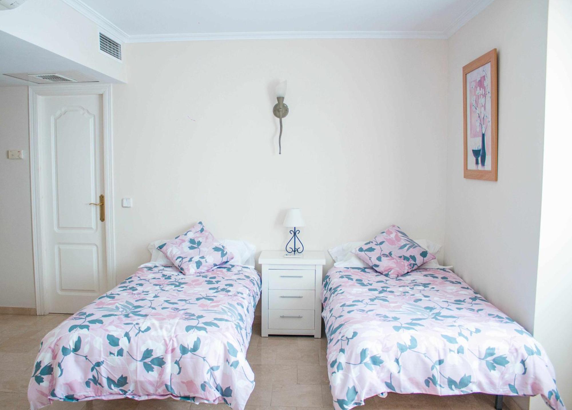 Nuevo Atico Con Piscina Privada Y Vistas Al Mar Apartment ฟูเอนฮิโรลา ภายนอก รูปภาพ