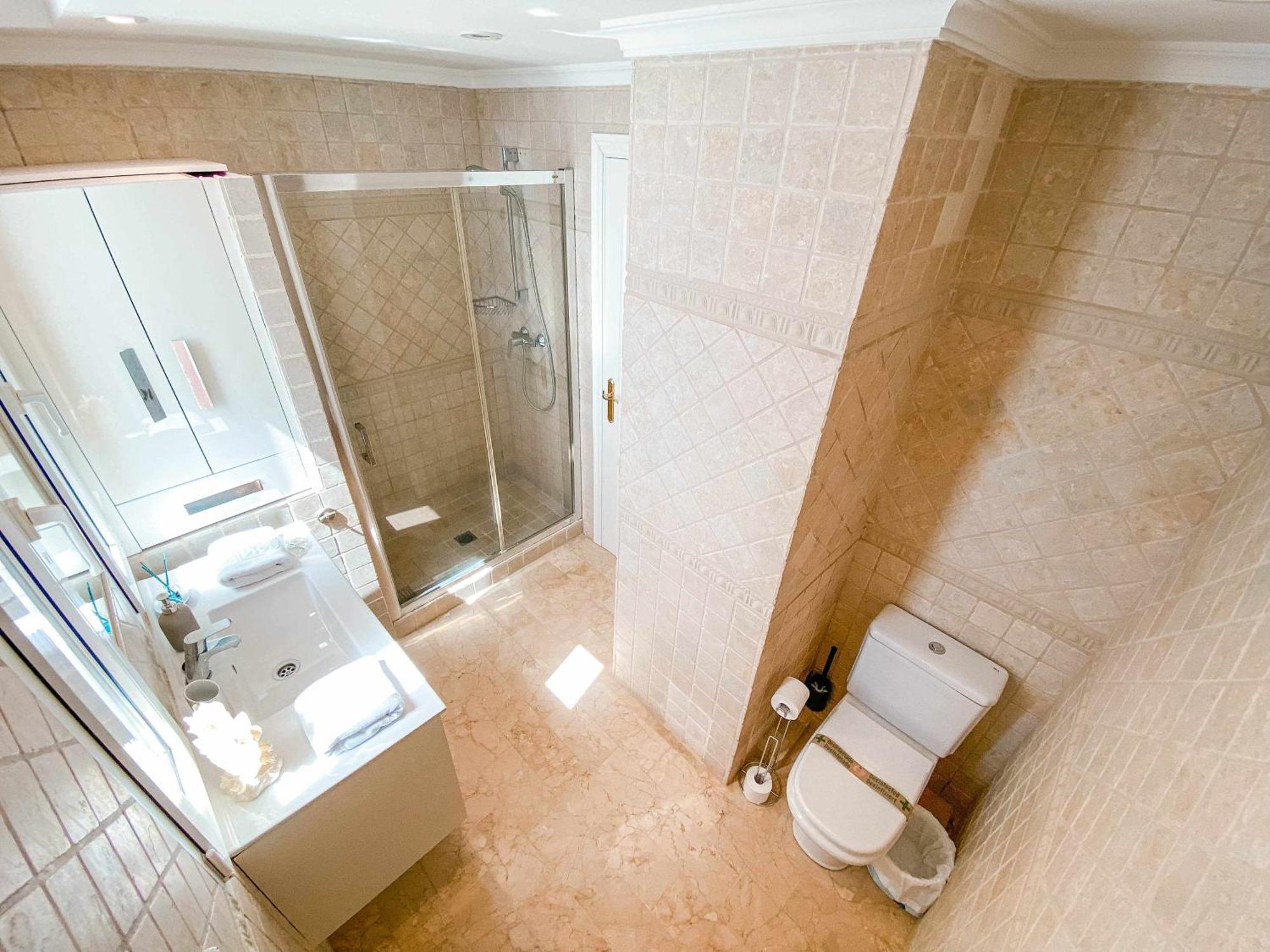 Nuevo Atico Con Piscina Privada Y Vistas Al Mar Apartment ฟูเอนฮิโรลา ภายนอก รูปภาพ